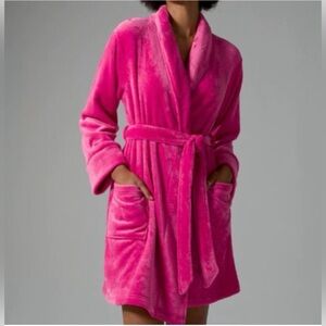 Soma Vibrant Pink Plush Robe